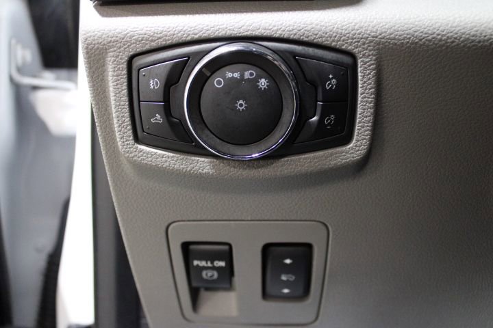 Used 2020 Ford F150 XLT w/ Equipment Group 302A Luxury image 37