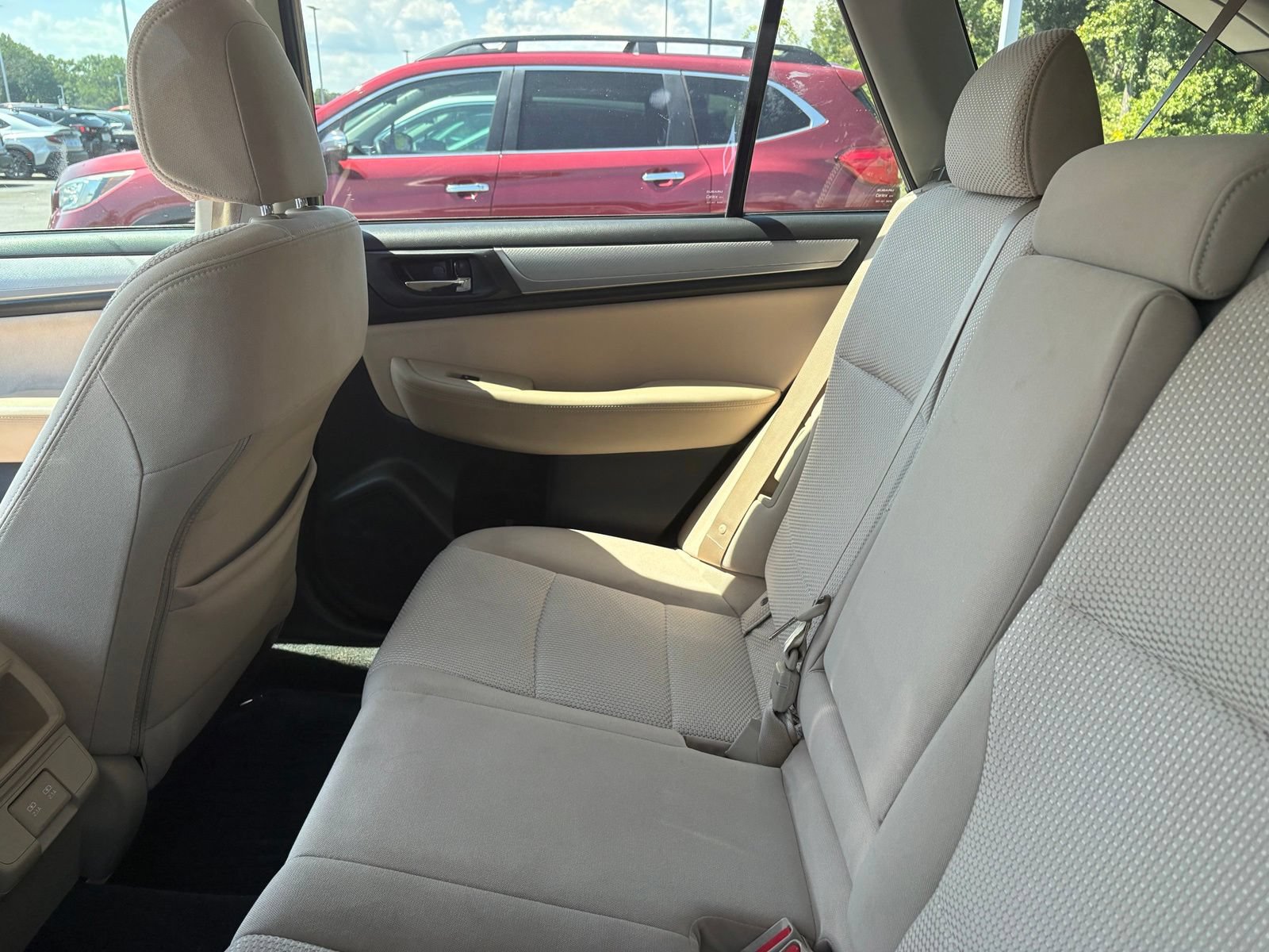 Used 2019 Subaru Outback 2.5i Premium AWD/4WD image 8
