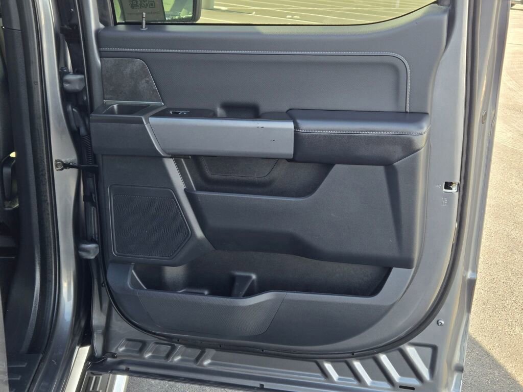 Used 2024 Ford F150 XLT w/ Mobile Office Package image 9