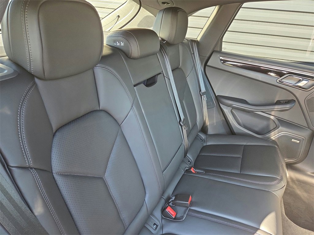 New 2026 Porsche Macan S image 21