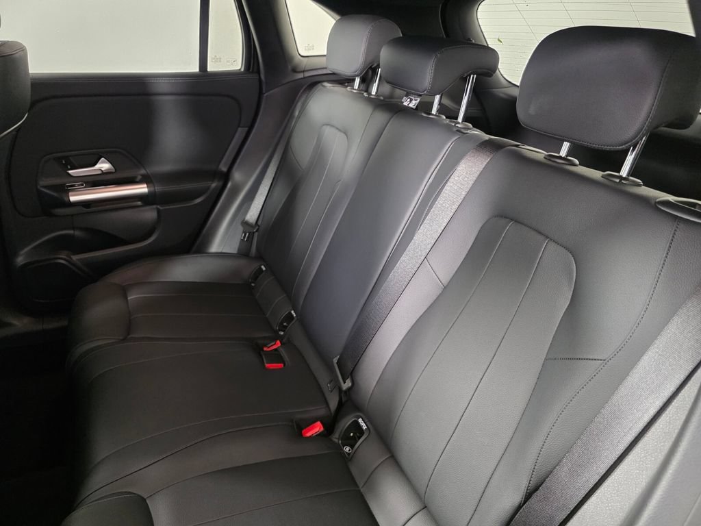 Certified 2025 Mercedes-Benz GLA 250 image 15