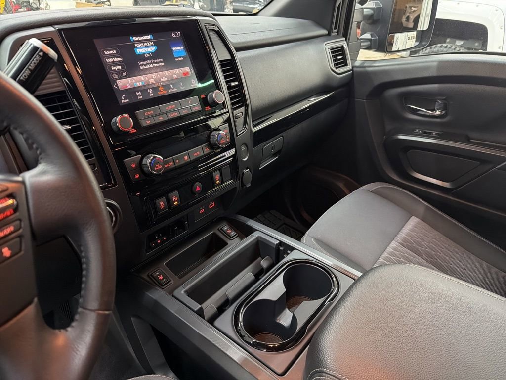 Used 2023 Nissan Titan SV w/ SV Convenience Package image 35