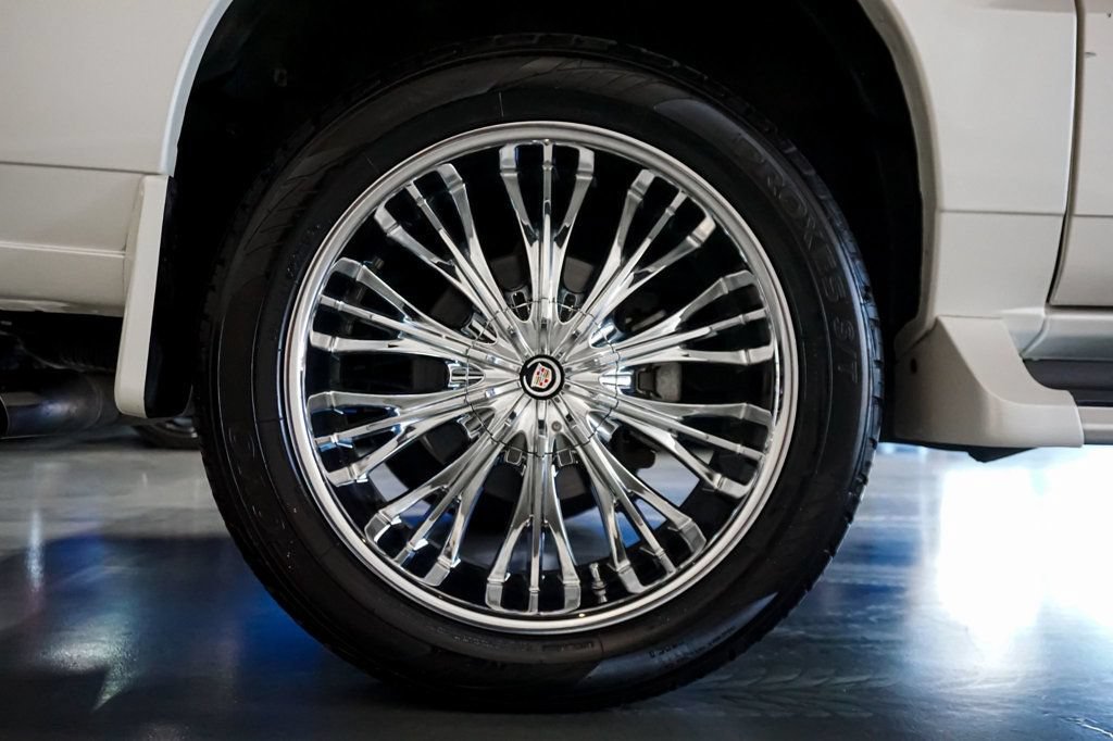 Used 2004 Cadillac Escalade EXT AWD/4WD image 31
