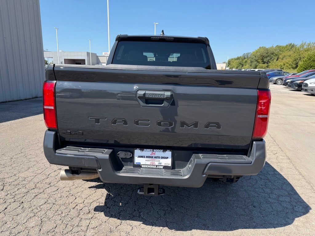 Used 2024 Toyota Tacoma TRD Sport AWD/4WD image 6