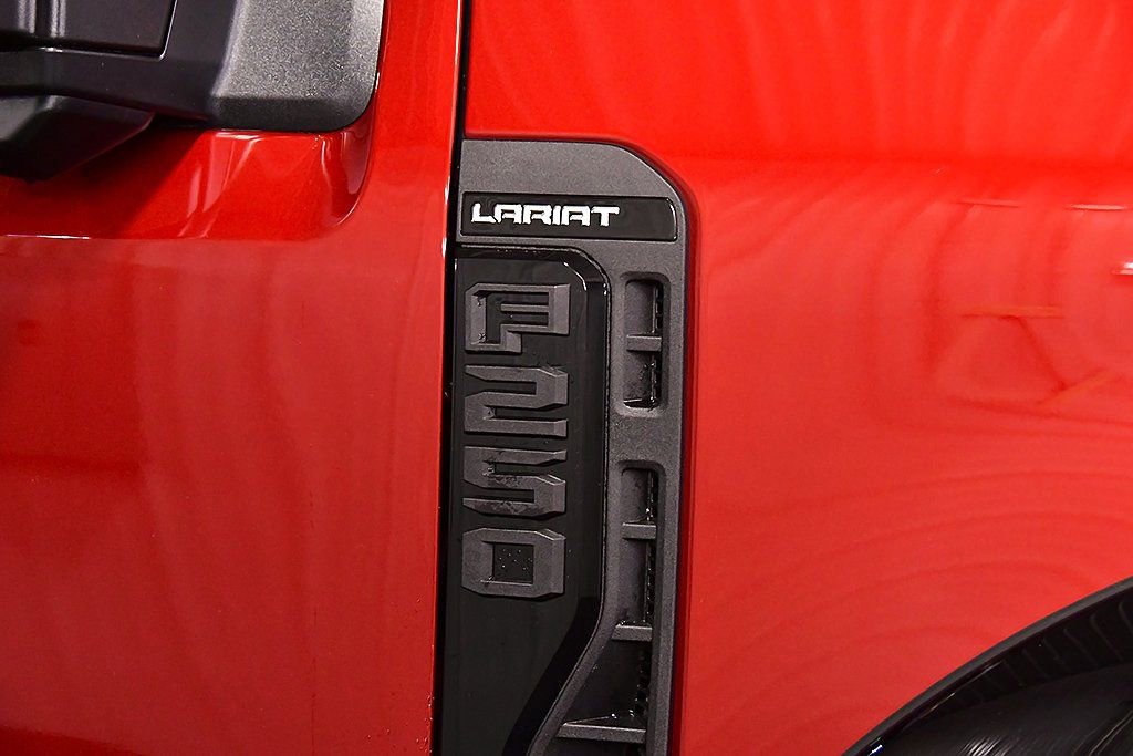 New 2025 Ford F250 Lariat w/ Lariat Ultimate Package AWD/4WD image 9