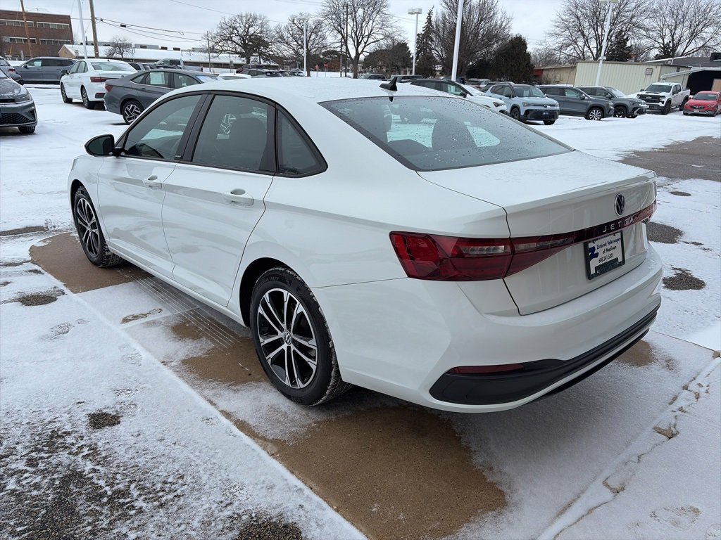 Certified 2025 Volkswagen Jetta Sport image 6