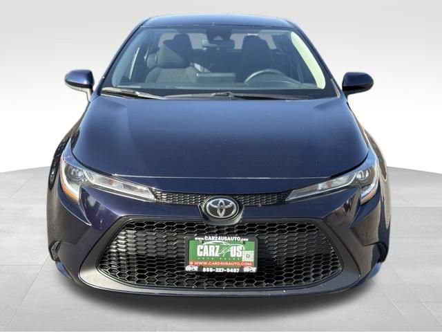Used 2022 Toyota Corolla LE image 2