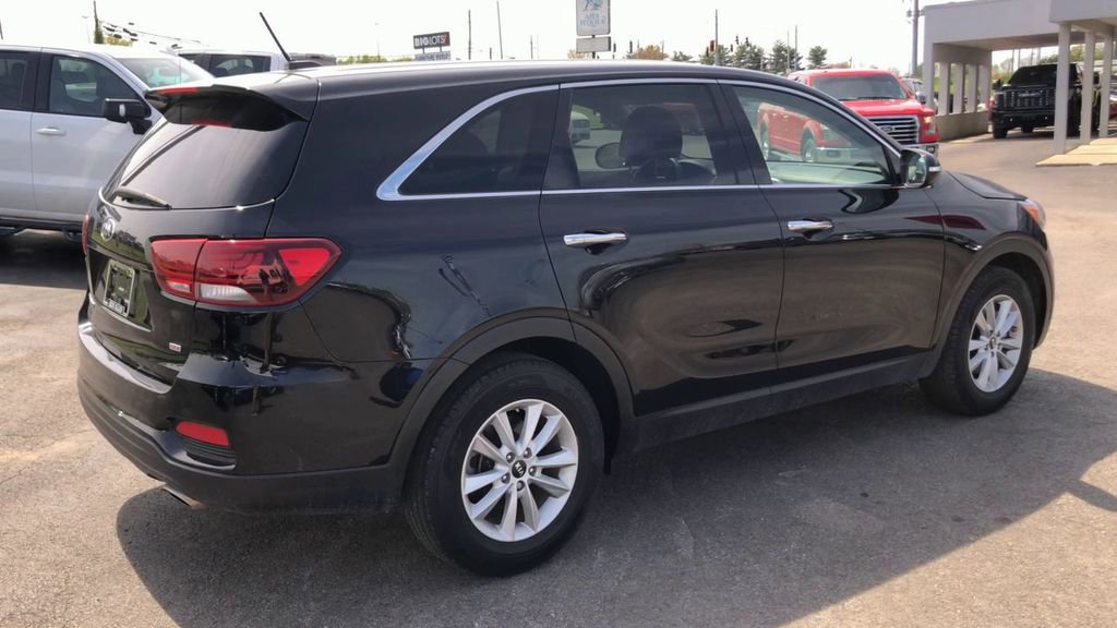 Used 2020 Kia Sorento LX FWD image 7