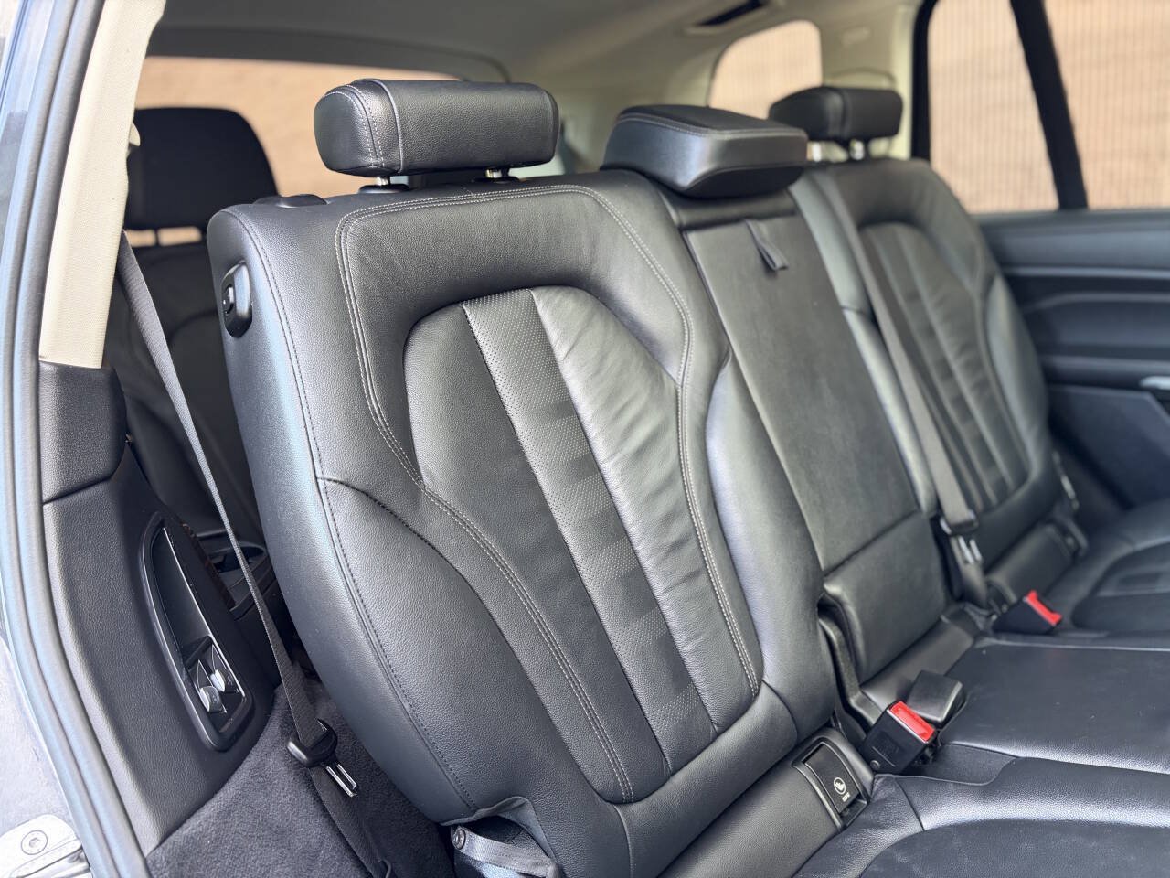Used 2019 BMW X7 xDrive40i w/ Premium Package AWD/4WD image 23