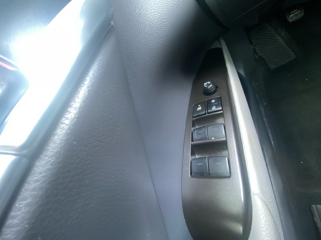 Used 2023 Toyota Camry LE FWD image 17