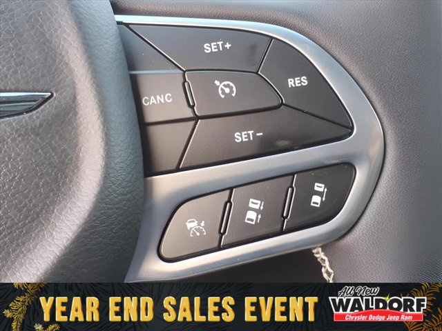 New 2025 Chrysler Voyager LX image 14