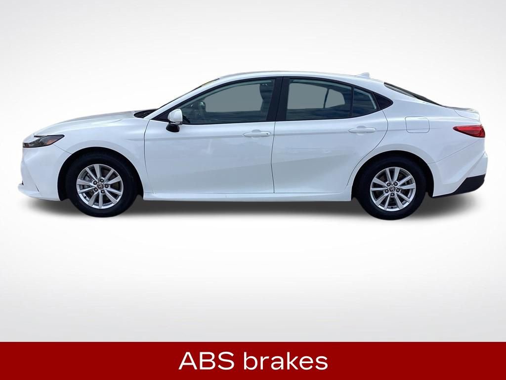 Used 2025 Toyota Camry LE FWD image 7
