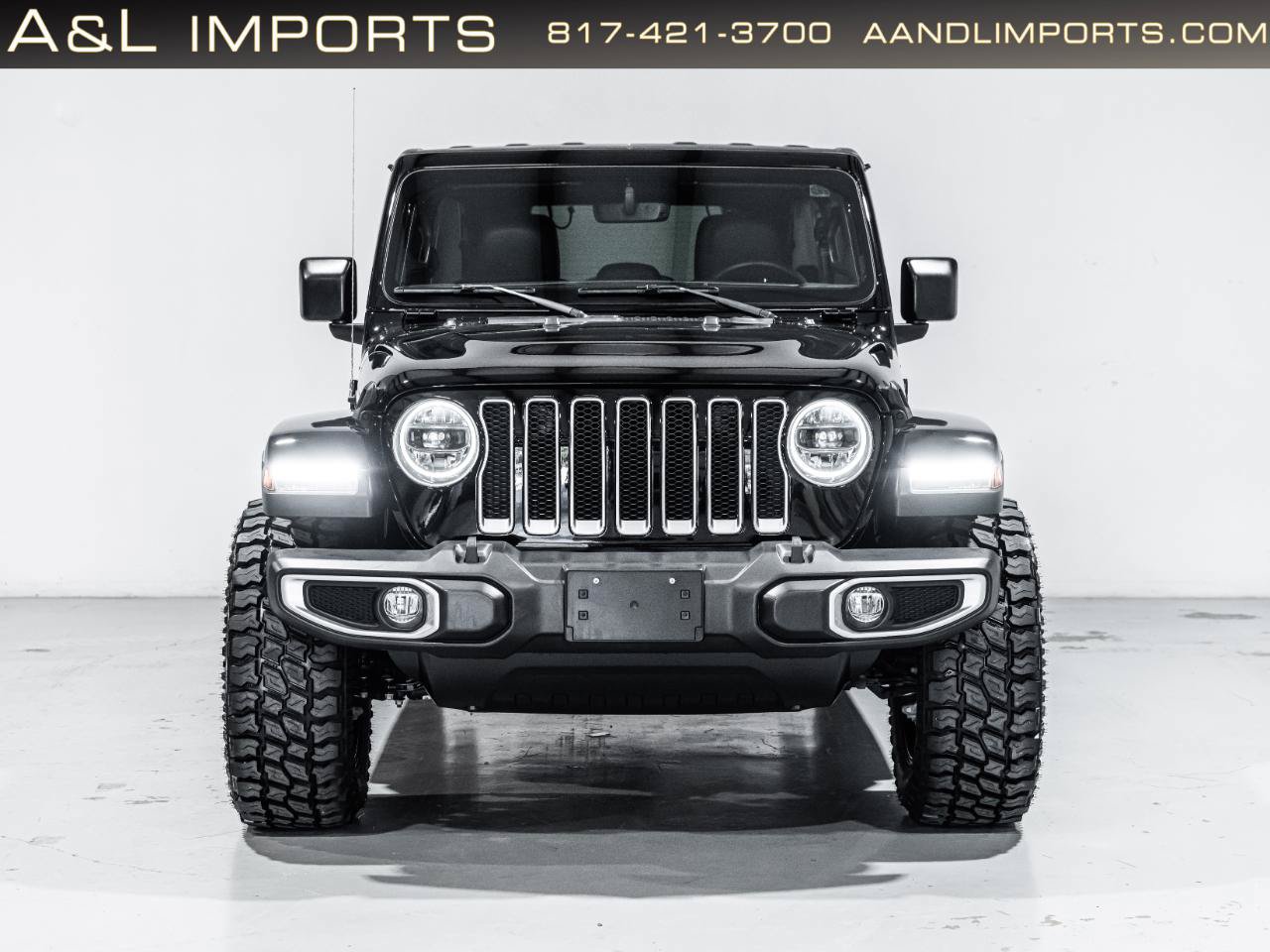 Used 2023 Jeep Wrangler Unlimited Sahara w/ LED Lighting Group AWD/4WD image 11