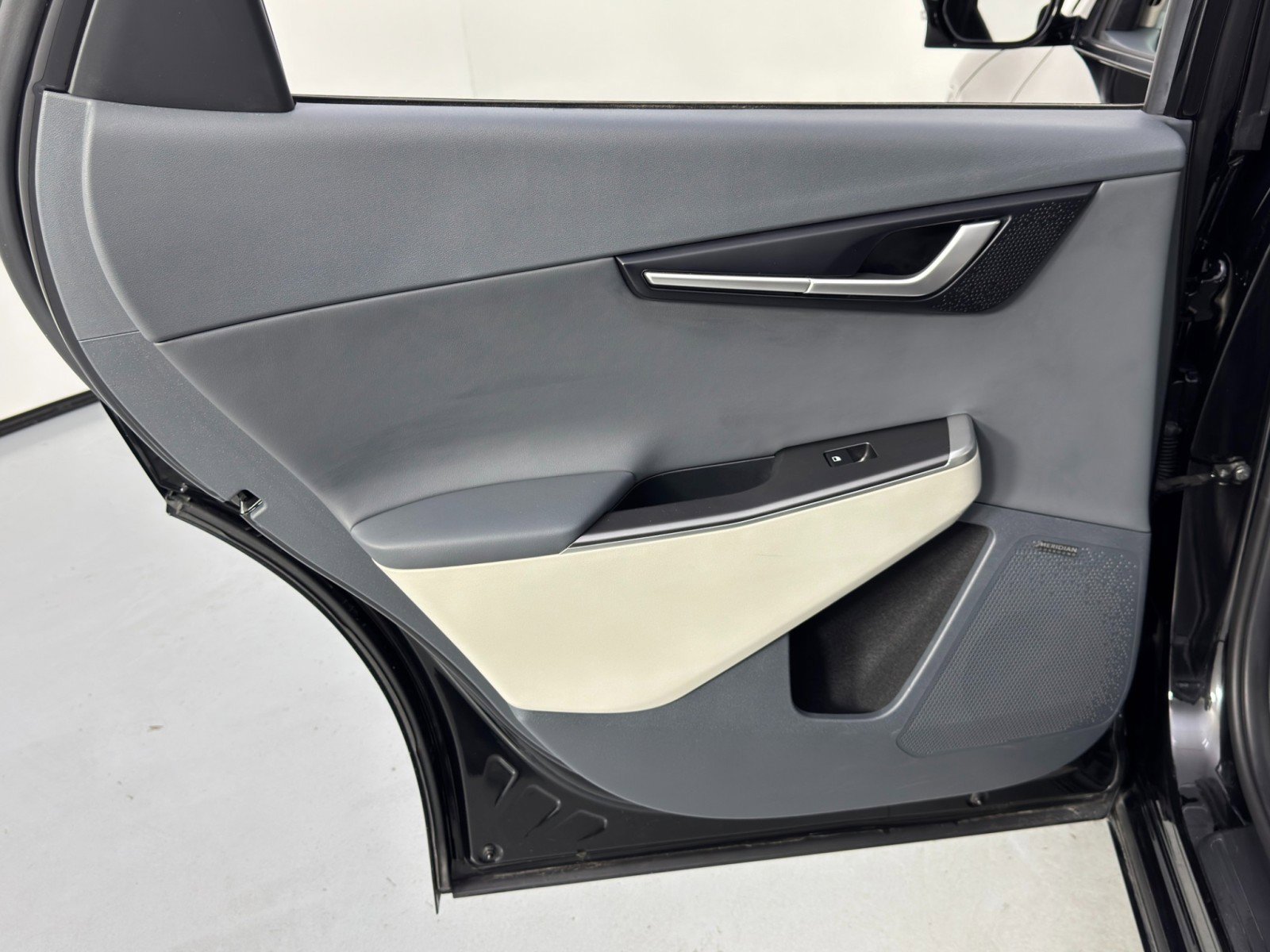 Used 2022 Kia EV6 Wind image 39