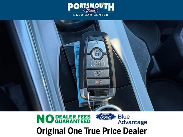 Used 2022 Ford Explorer XLT w/ Equipment Group 202A image 14