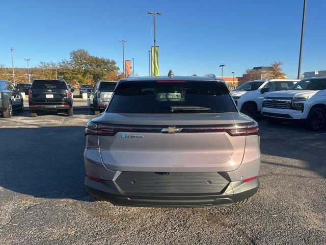 New 2026 Chevrolet Equinox EV LT image 4