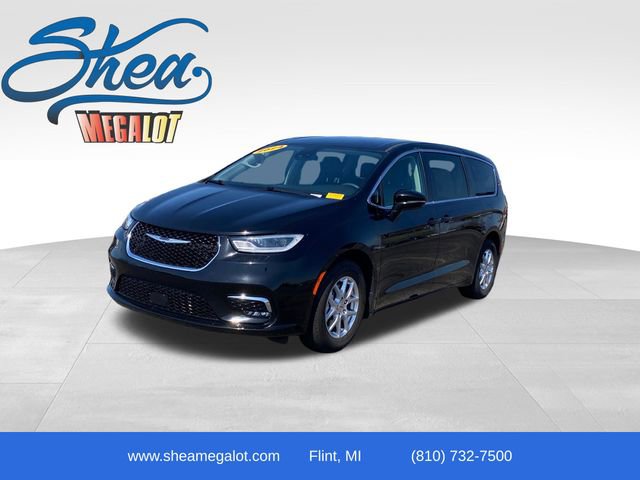 Used 2024 Chrysler Pacifica Touring-L FWD image 1
