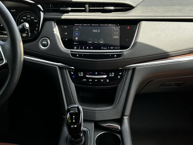 Used 2025 Cadillac XT5 Premium Luxury w/ Technology Package FWD image 20