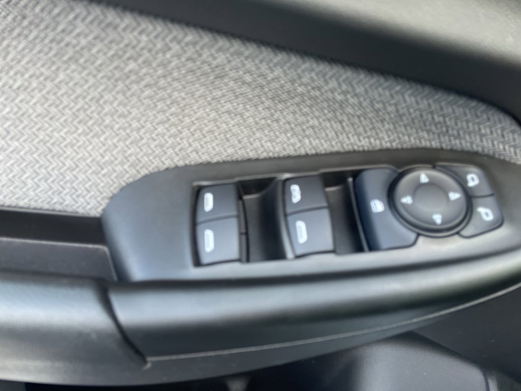 Used 2023 Chevrolet TrailBlazer LT w/ Convenience Package image 17