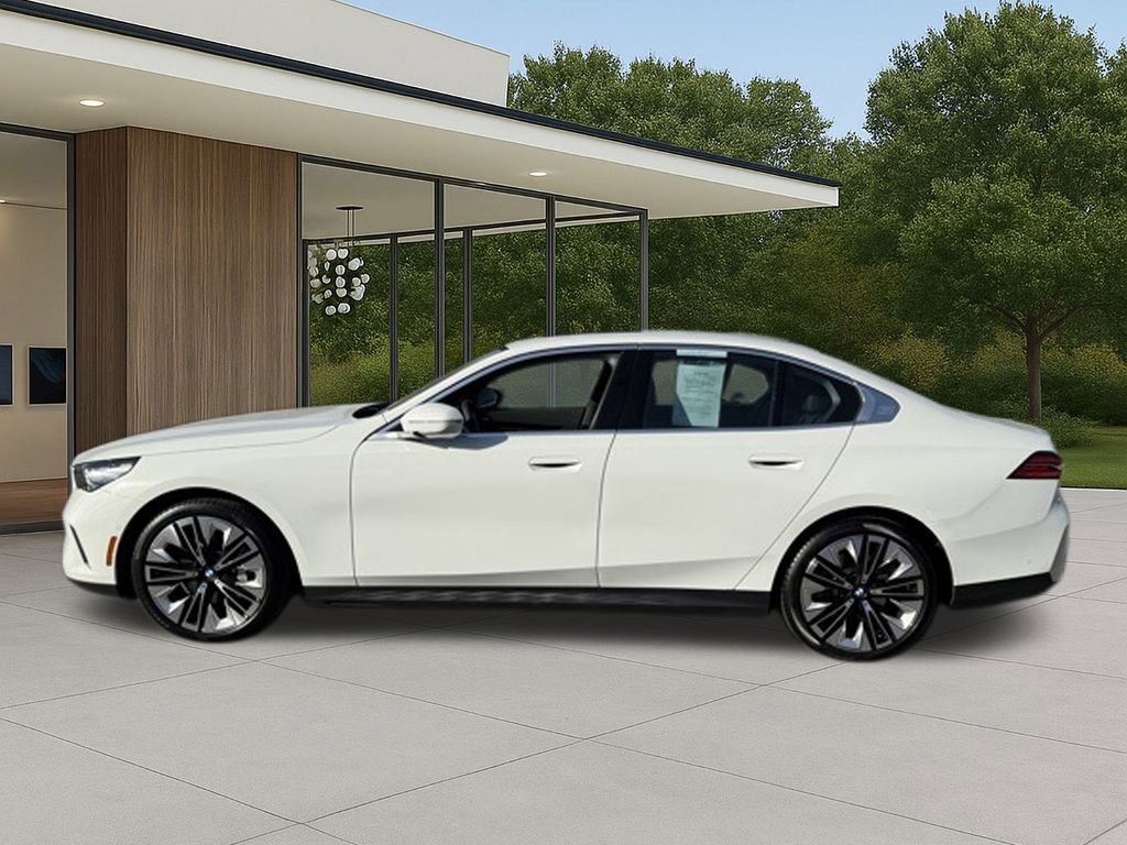 Used 2026 BMW 530i image 13