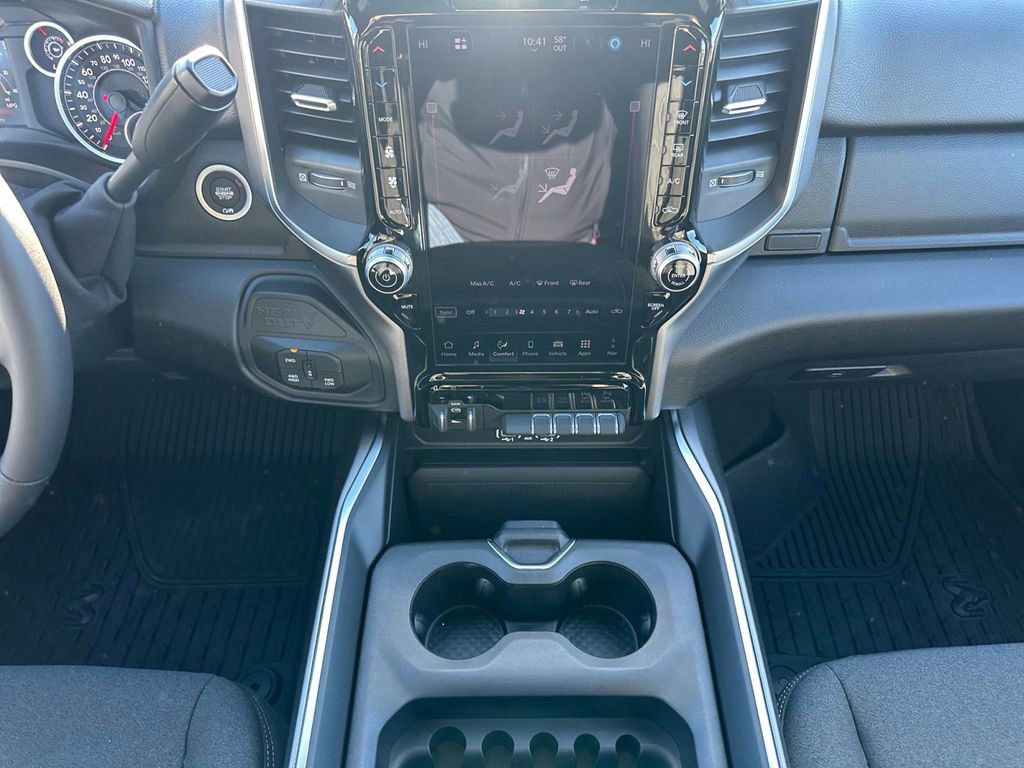 New 2026 RAM 2500 Big Horn AWD/4WD image 13