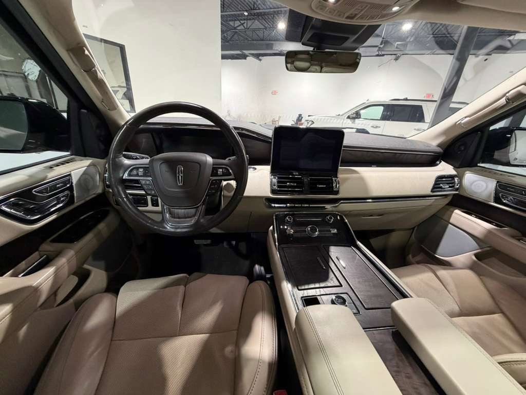 Used 2019 Lincoln Navigator L Reserve w/ Cargo Package image 17