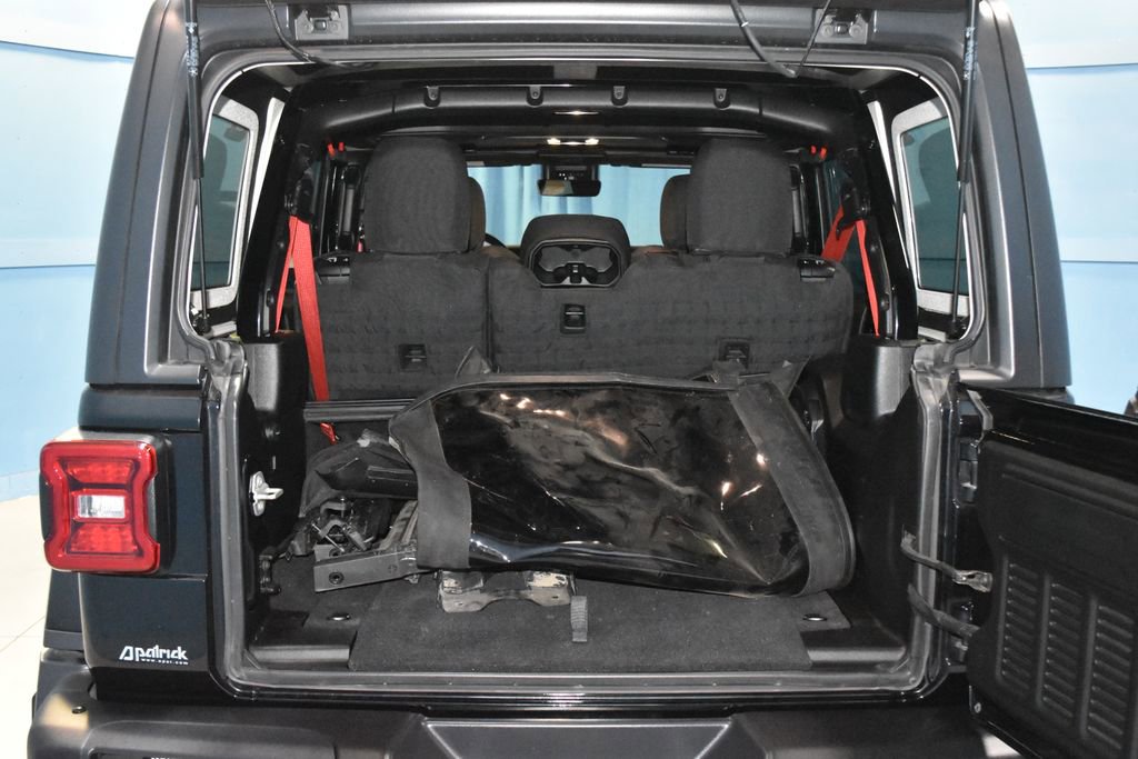 Used 2020 Jeep Wrangler Unlimited Rubicon w/ Quick Order Package 28Y Recon image 26