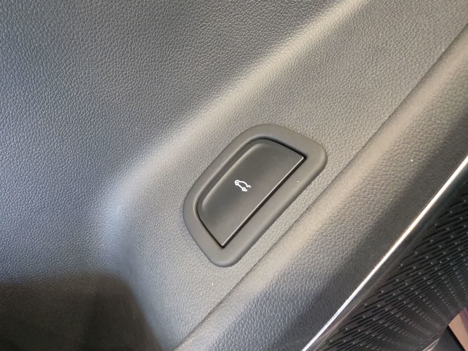 Used 2024 GMC Acadia Elevation AWD/4WD image 25