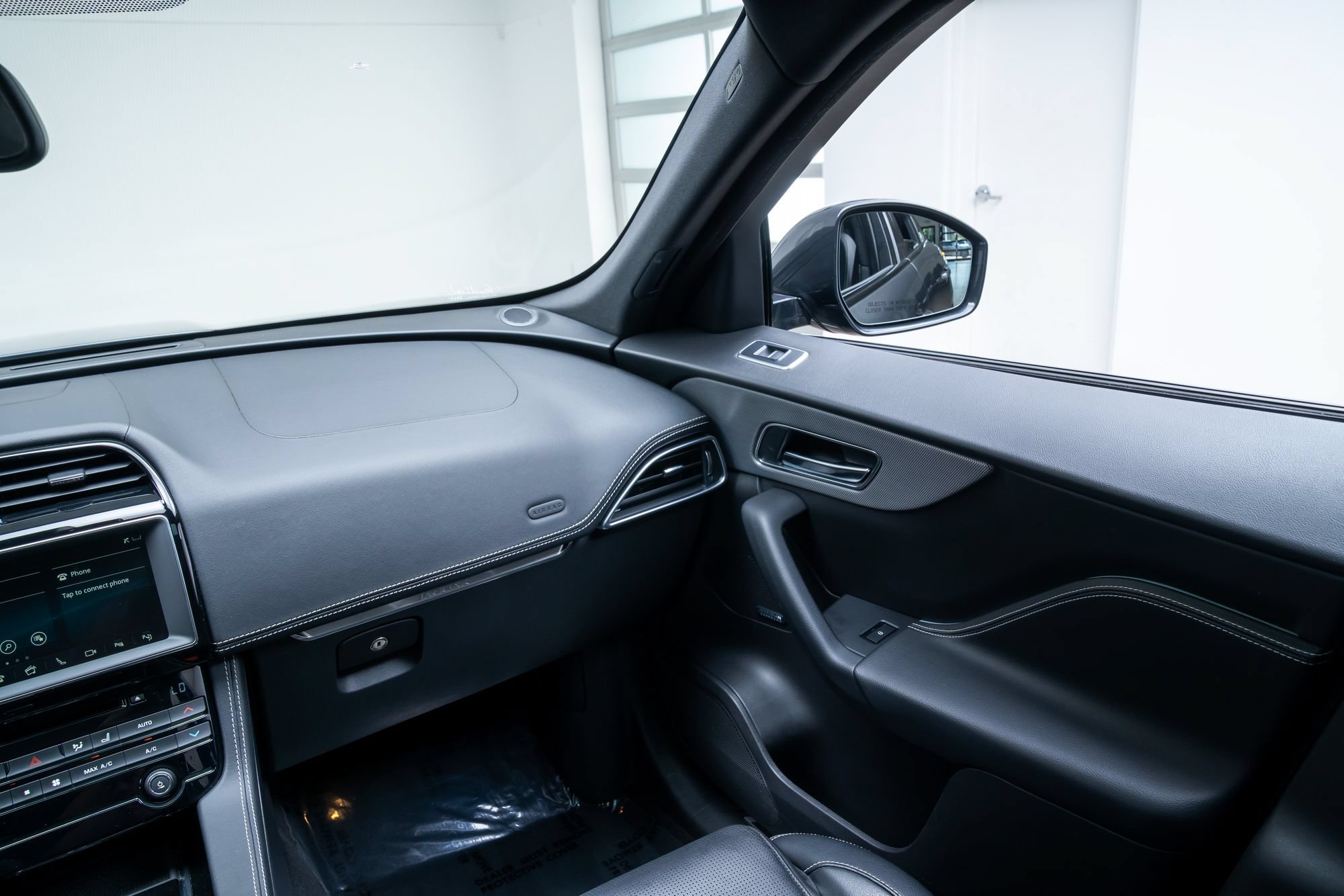 Used 2018 Jaguar F-PACE S AWD/4WD image 10
