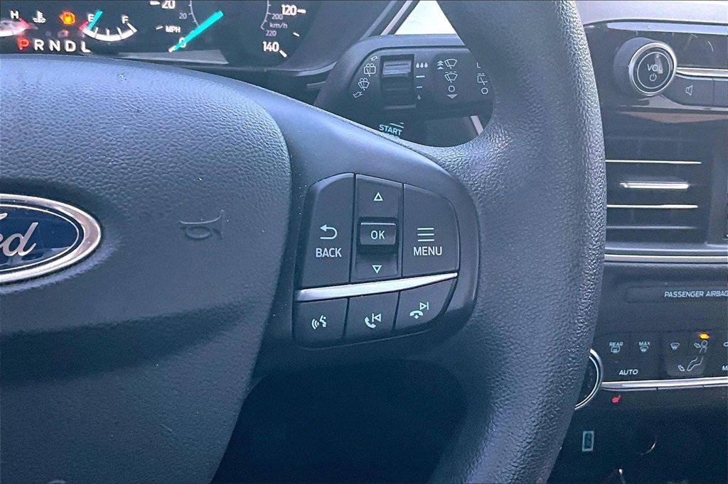 Used 2020 Ford Escape SE image 20