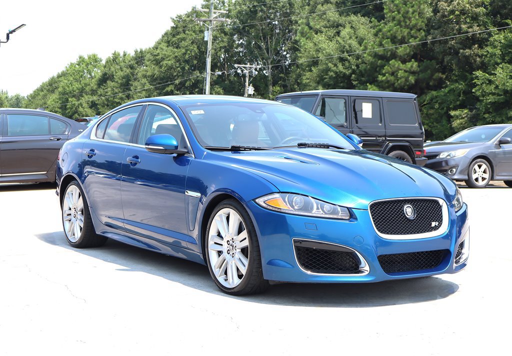 Used 2013 Jaguar XF R RWD image 9