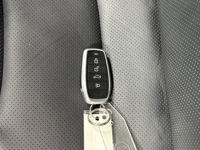 Used 2025 Honda Accord Touring image 32
