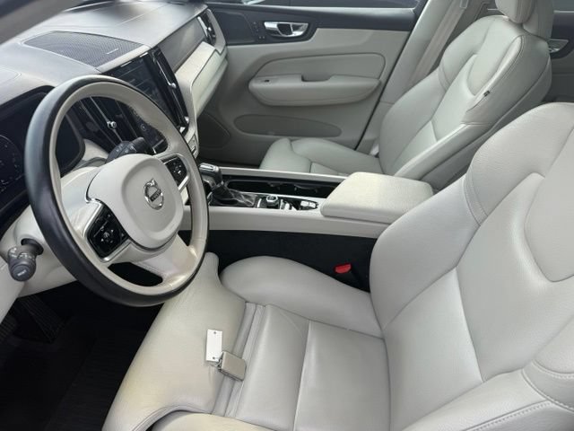 Used 2019 Volvo XC60 T5 Inscription w/ Protection Package Premier AWD/4WD image 7