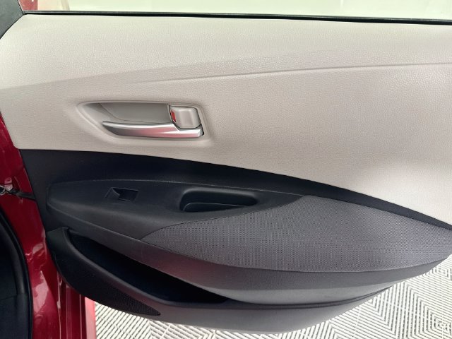 Used 2020 Toyota Corolla LE FWD image 24