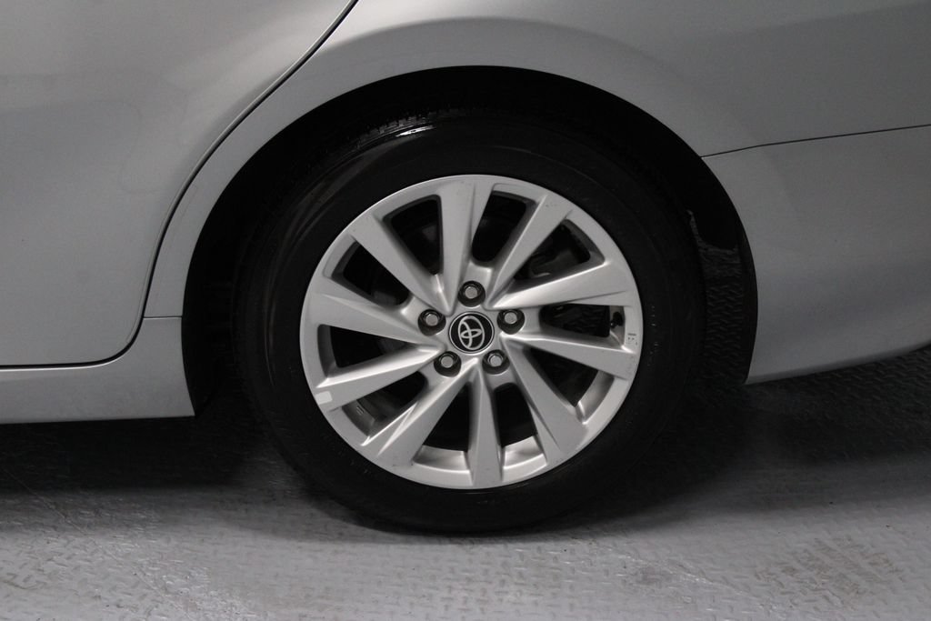 Used 2024 Toyota Camry LE FWD image 15