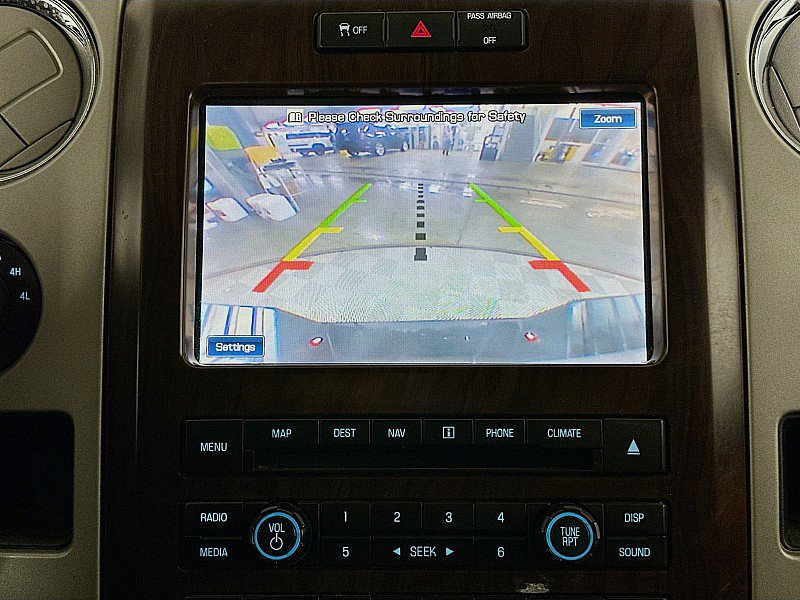 Used 2012 Ford F150 Lariat w/ Lariat Chrome Pkg image 17