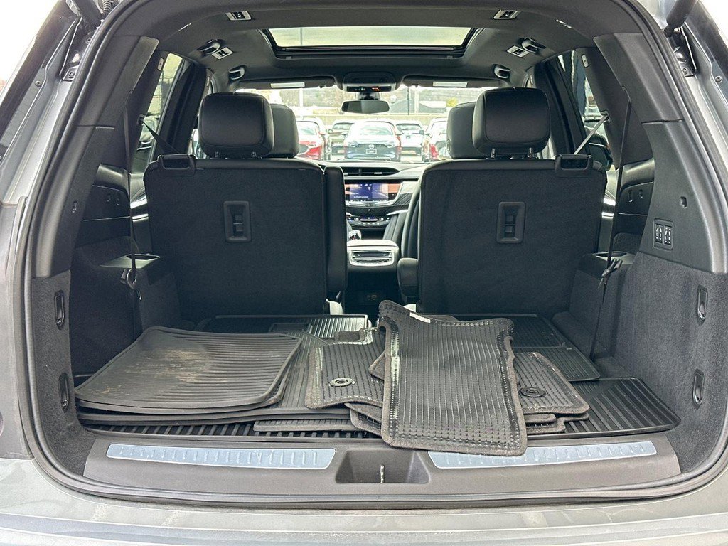 Certified 2024 Cadillac XT6 Premium Luxury image 4
