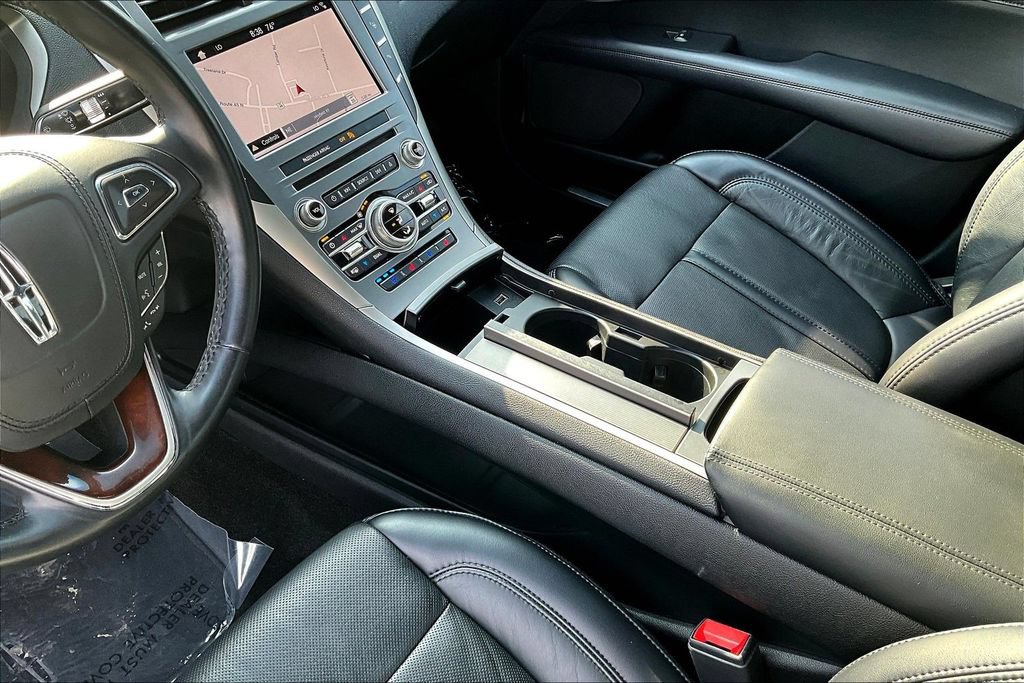 Used 2018 Lincoln MKZ Reserve FWD image 20