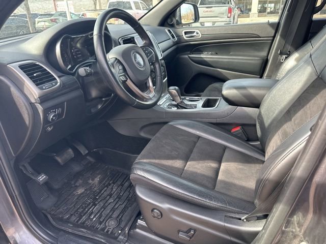 Used 2021 Jeep Grand Cherokee Laredo X image 12