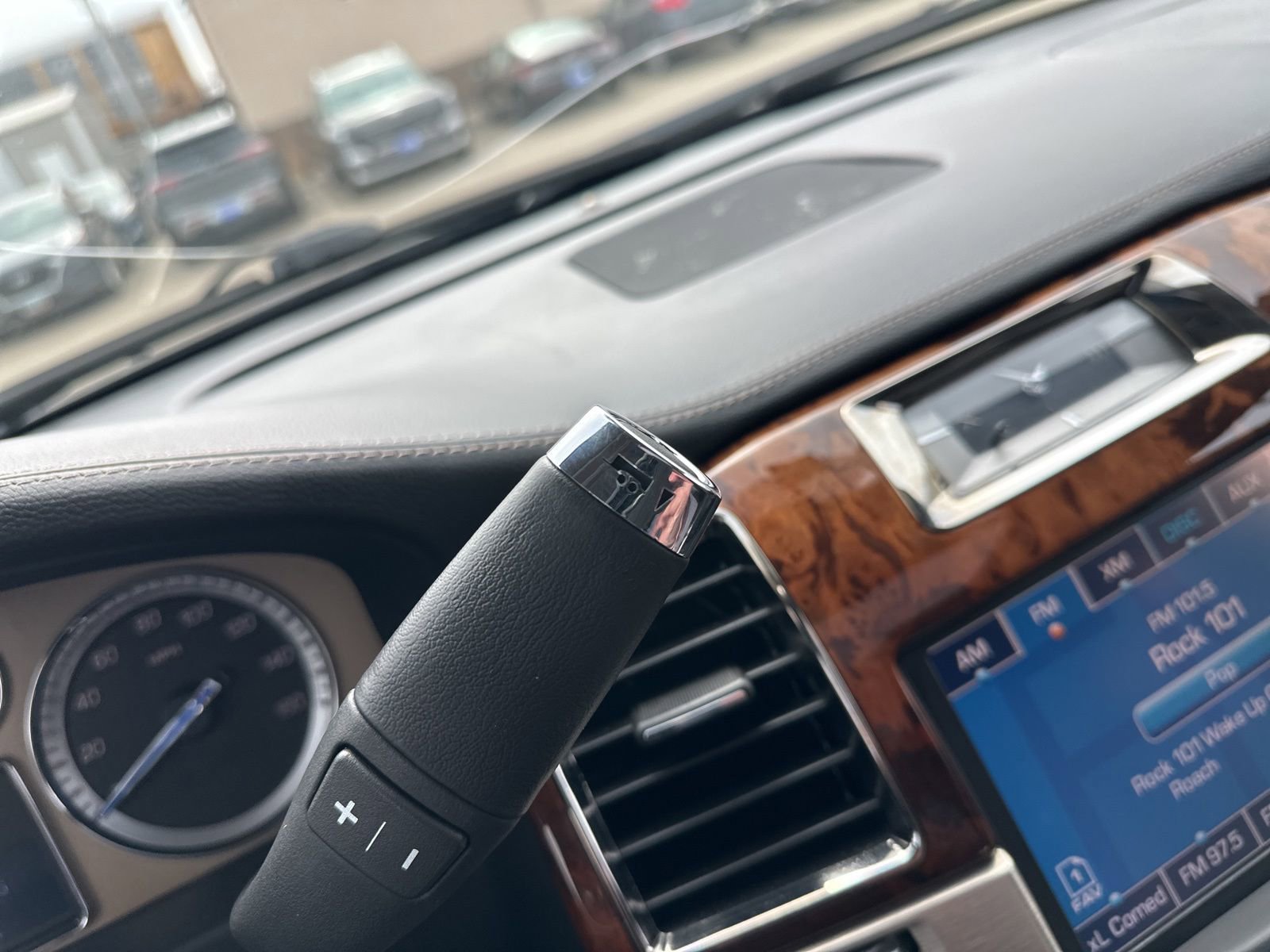 Used 2014 Cadillac Escalade ESV Platinum AWD/4WD image 65