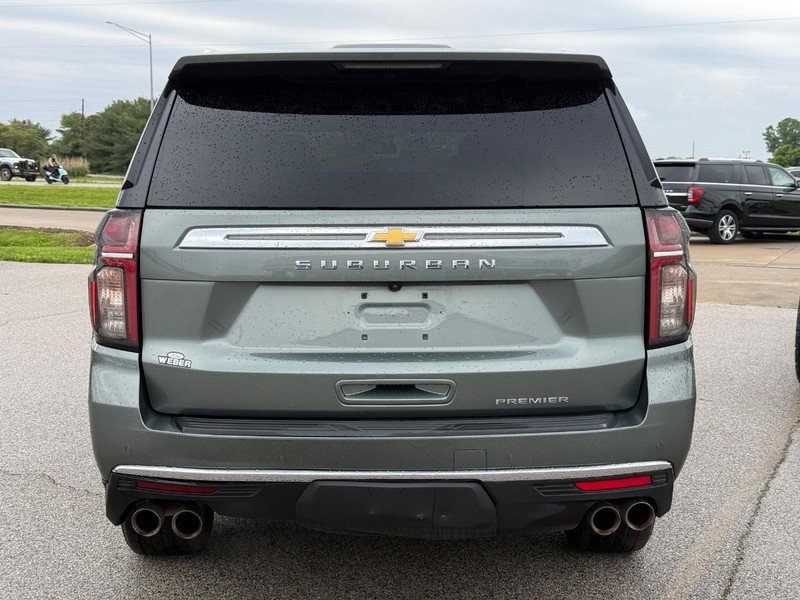 Used 2023 Chevrolet Suburban Premier AWD/4WD image 4