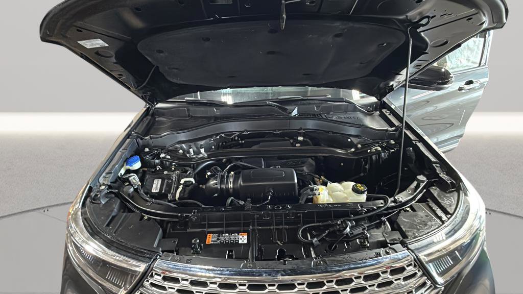 Used 2020 Ford Explorer Limited image 27