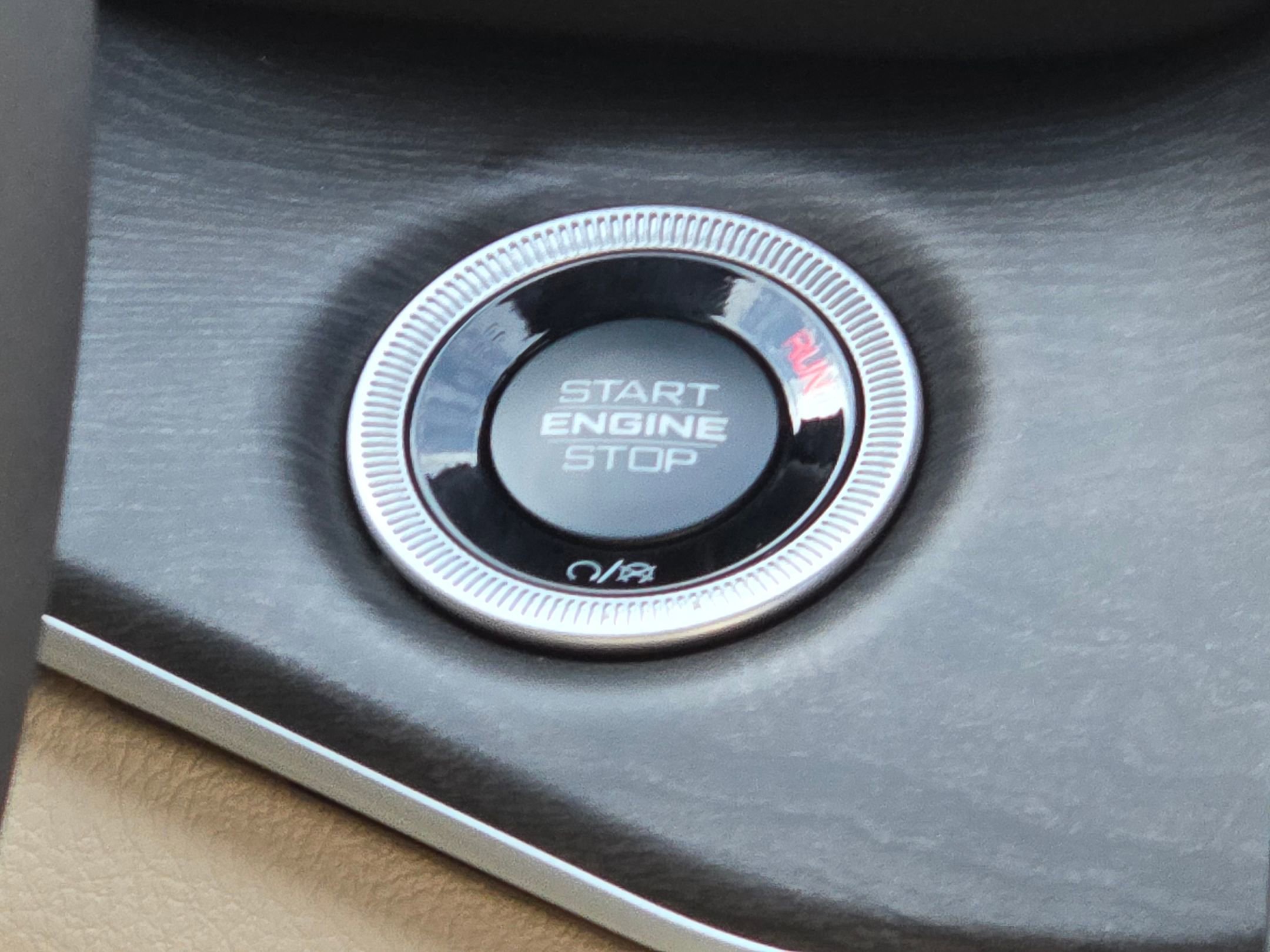 New 2025 Jeep Grand Cherokee Limited w/ Black Appearance Package image 13