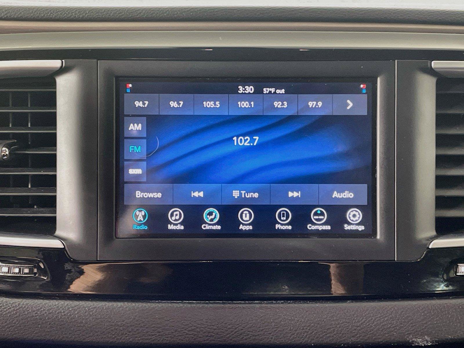 Used 2021 Chrysler Voyager LX FWD image 7