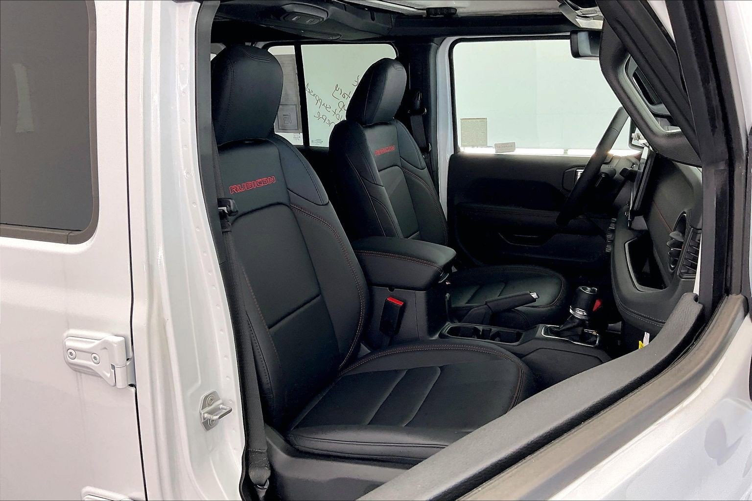 New 2026 Jeep Wrangler Unlimited Rubicon w/ Technology Group AWD/4WD image 9