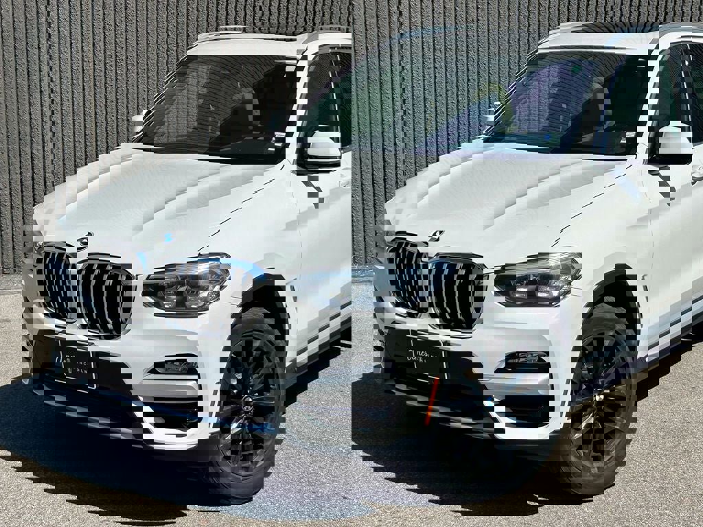 Used 2019 BMW X3 xDrive30i w/ Driving Assistance Package AWD/4WD image 2