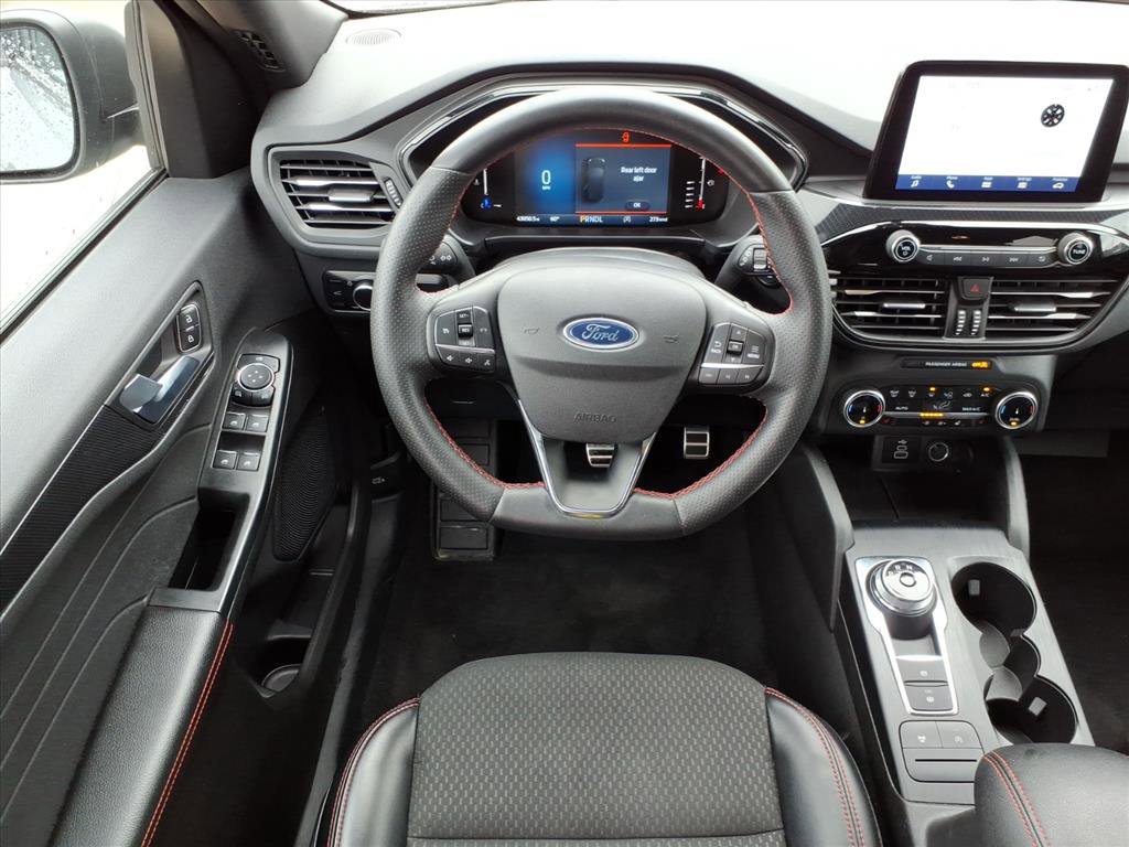 Used 2024 Ford Escape ST-Line image 6