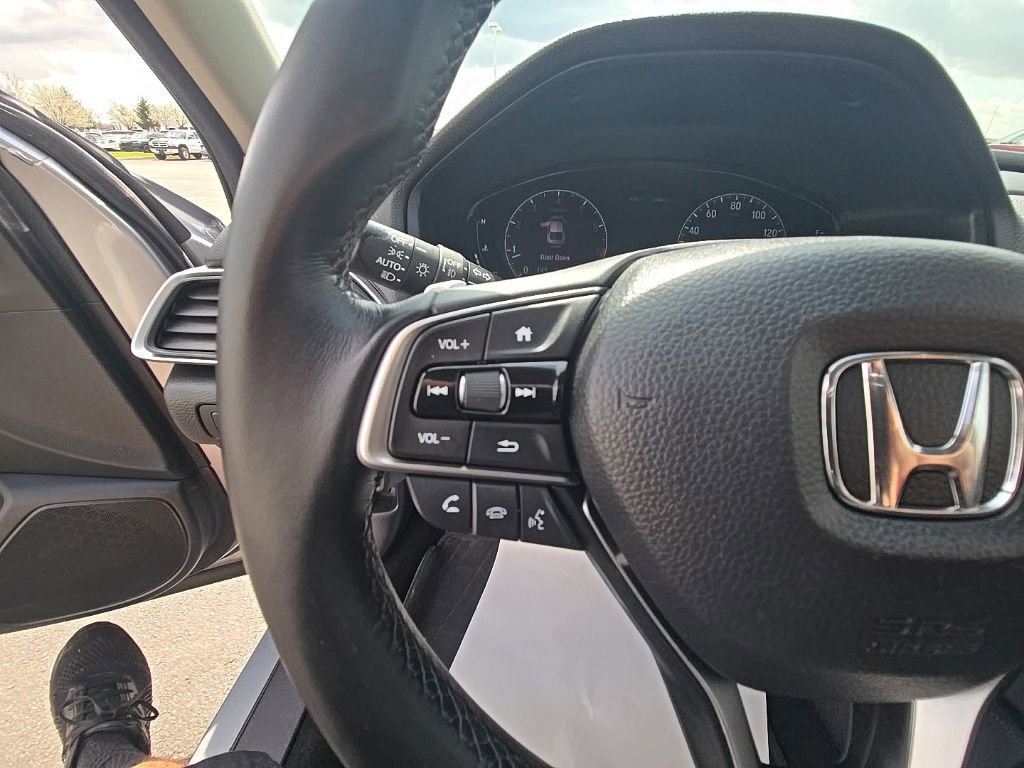 Used 2019 Honda Accord Touring image 17