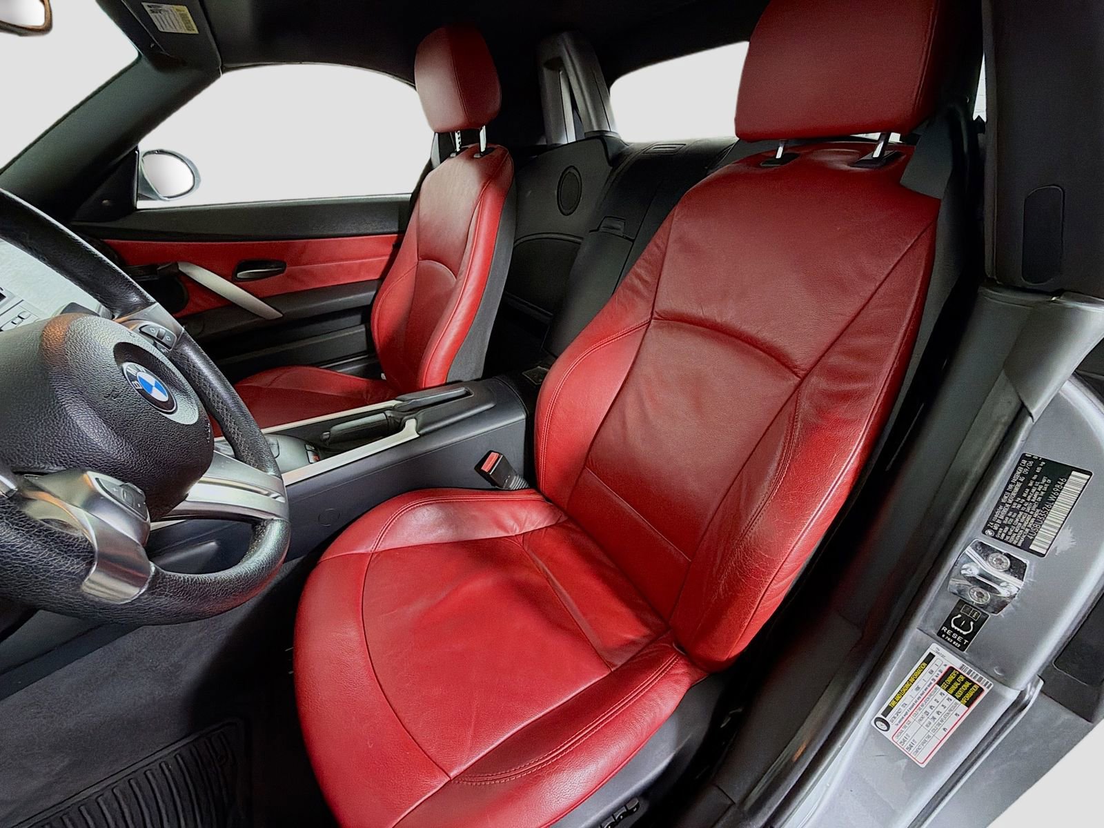 Used 2006 BMW Z4 3.0i image 12