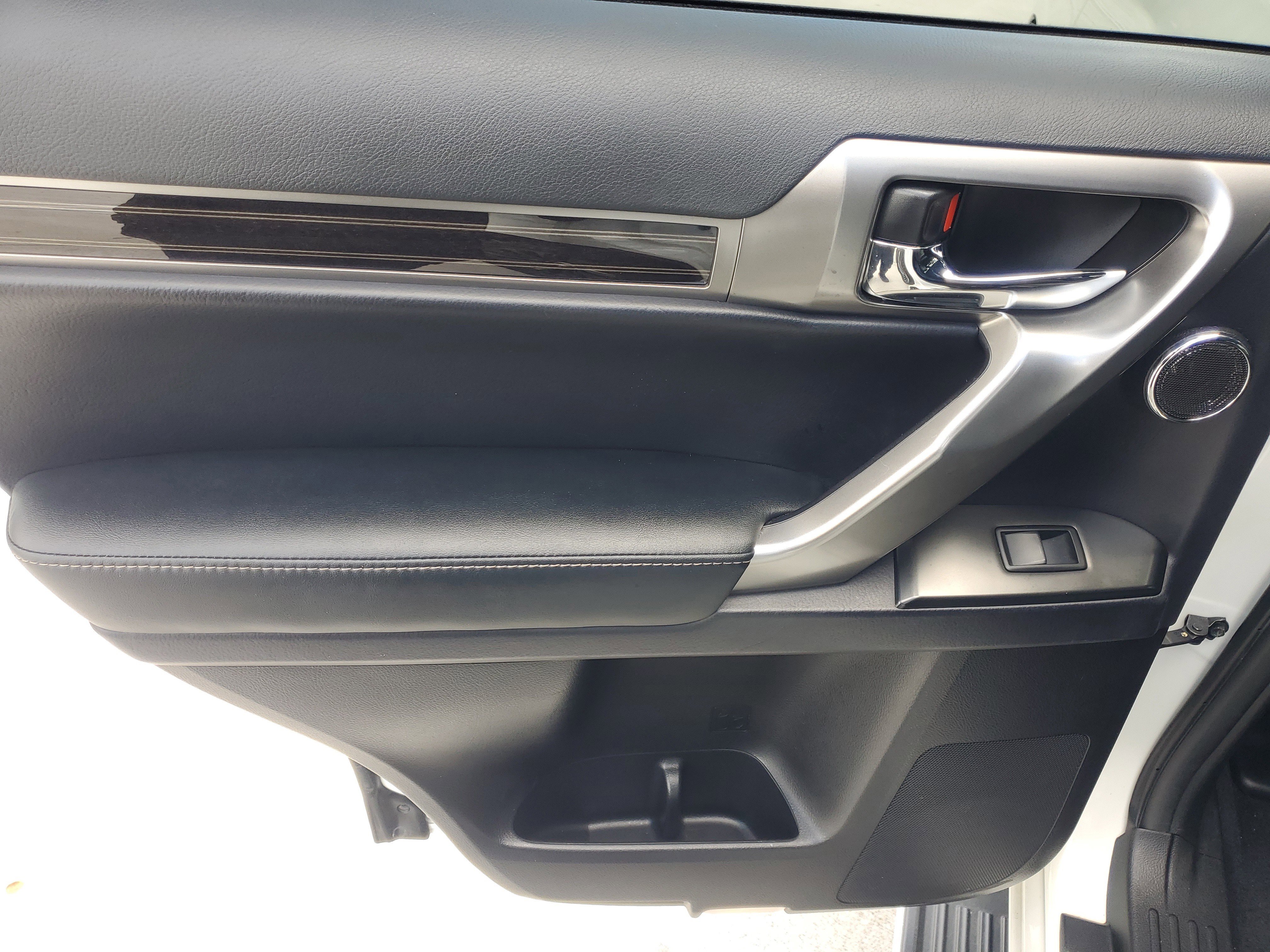 Used 2023 Lexus GX 460 Luxury image 18